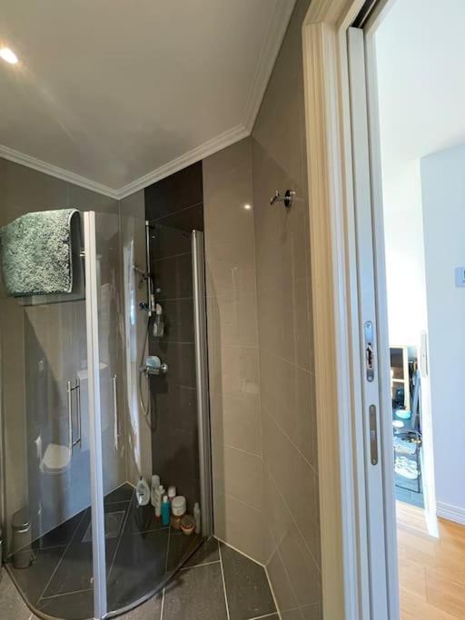Apartment Sentral 3-roms Leies Ut, Pluss Ekstra Hems! Bergen