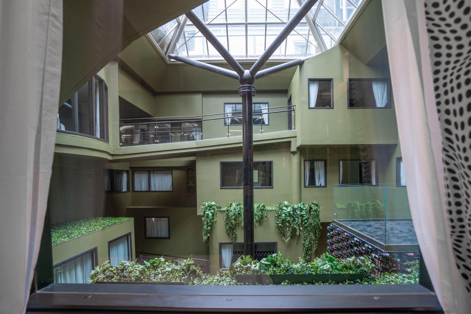 Hotell Magic & Kloverhuset 4*