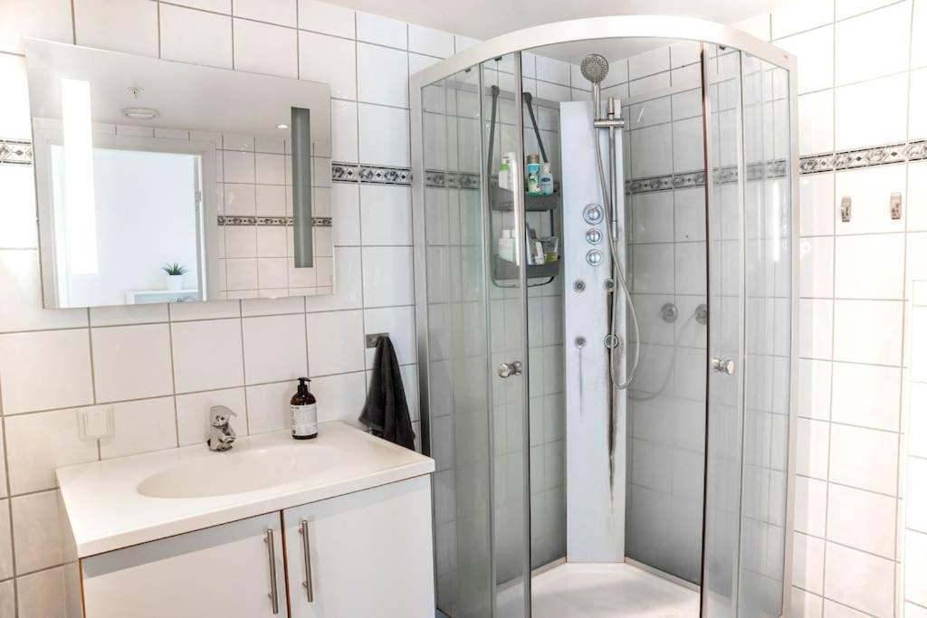 Modern Waterfront Apartamento Bergen