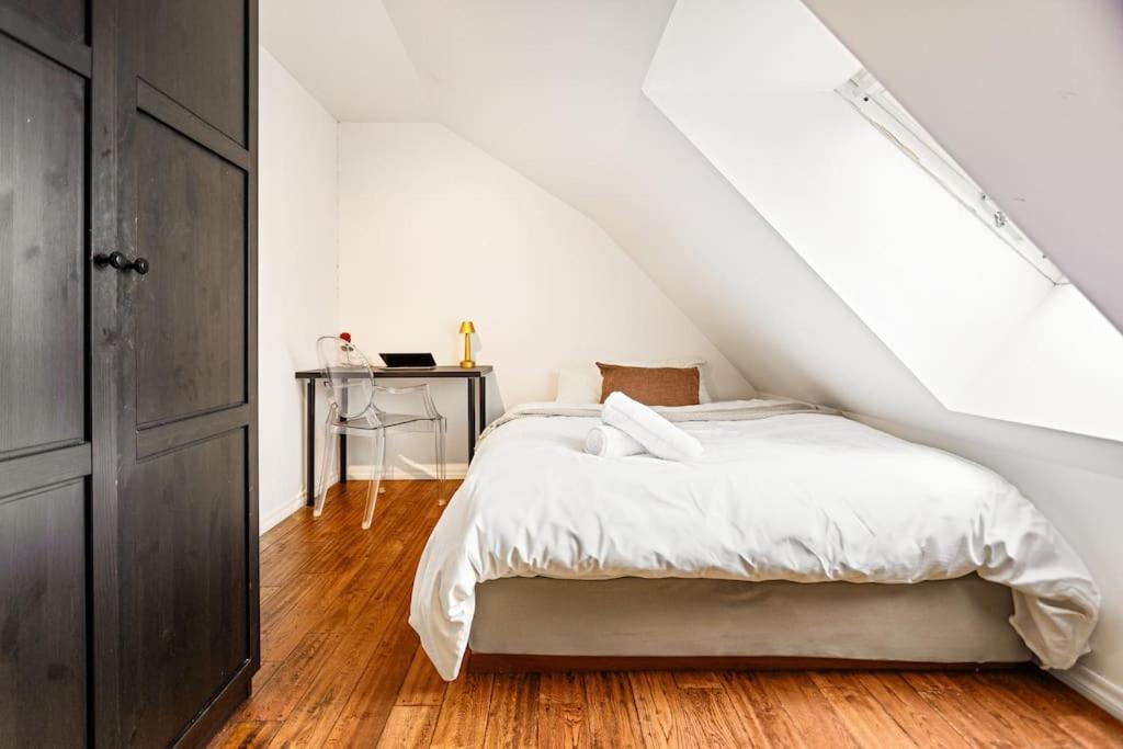 Large Seafront Penthouse With Four Bedrooms! Bergen