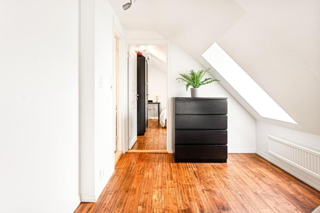 Large Seafront Penthouse With Four Bedrooms! Bergen