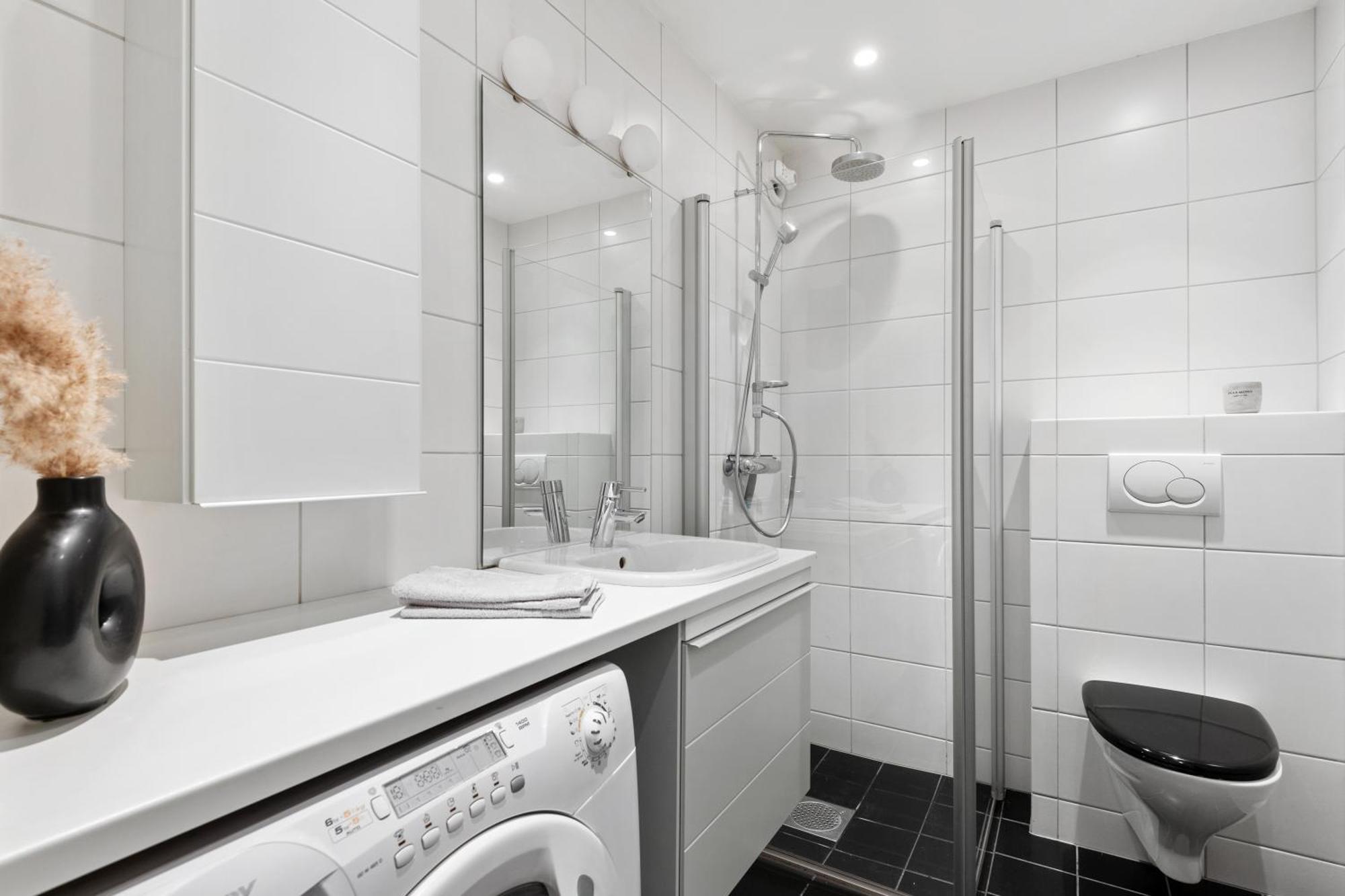 Apartment Bak Bryggen, Moderne Leilighet 2 Soverom Med Balkong Bergen