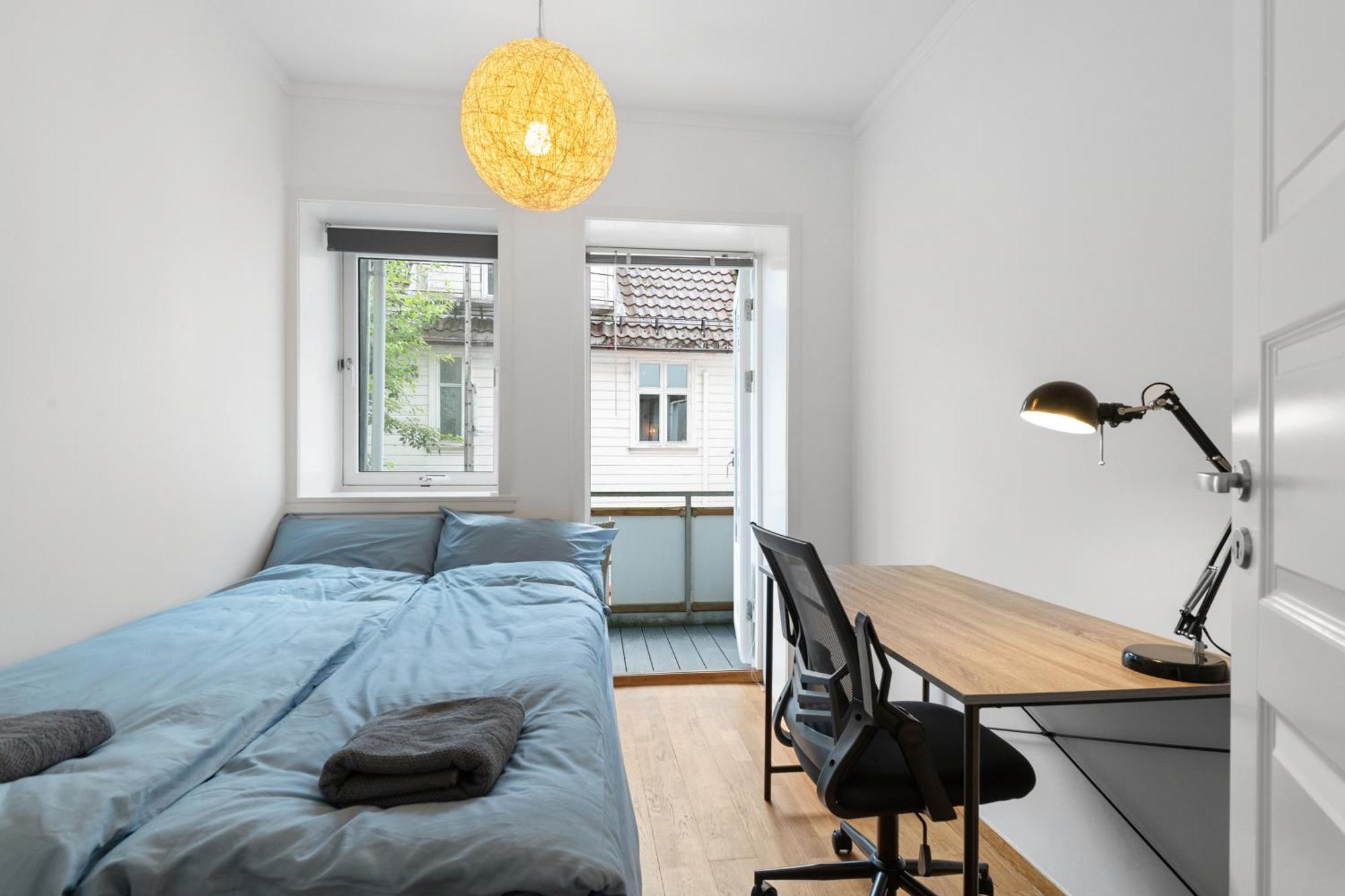 Bak Bryggen, Moderne Leilighet 2 Soverom Med Balkong