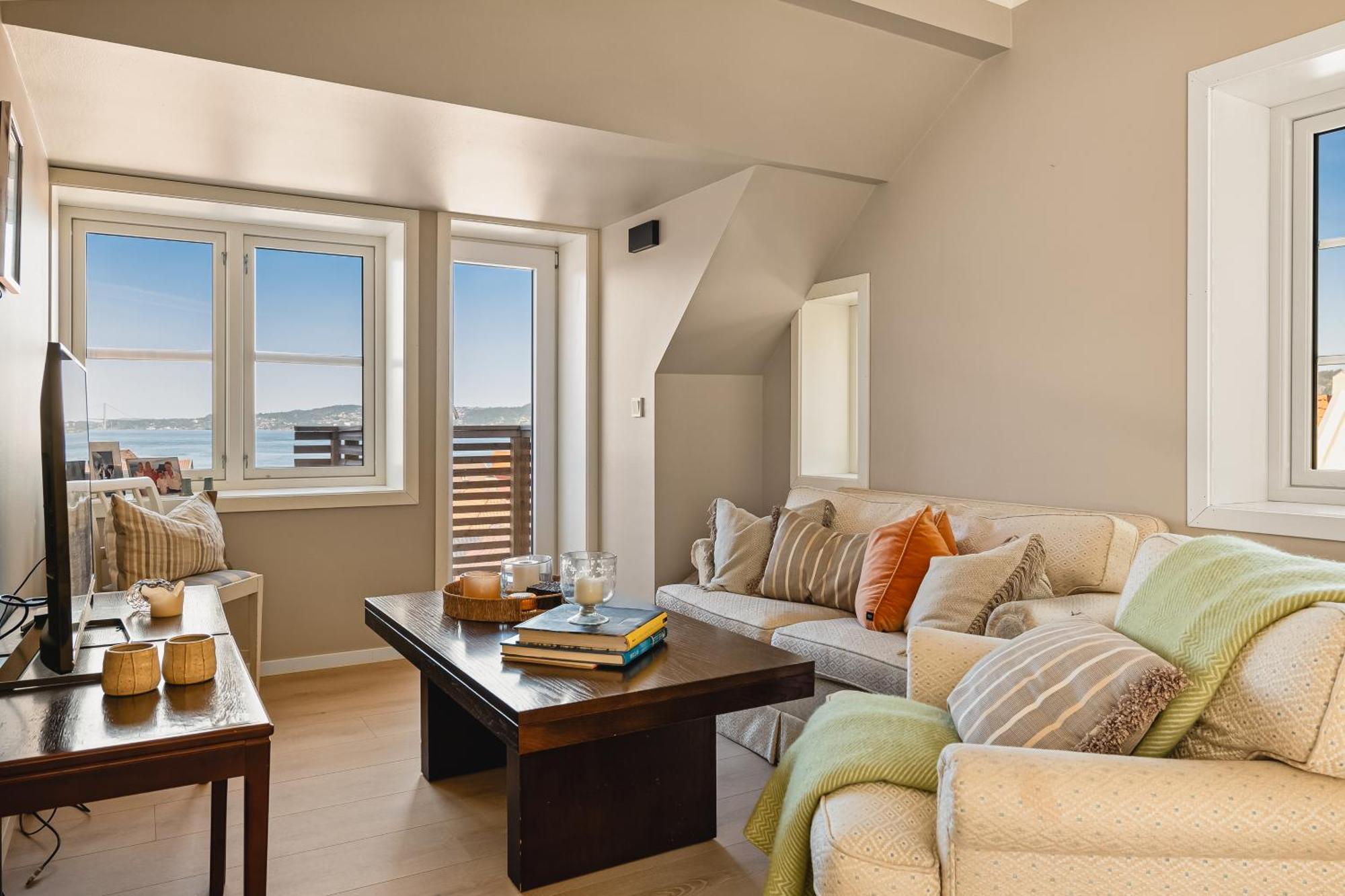Dinbnb I Penthouse In The Sun I Panoramic Views I Quiet *