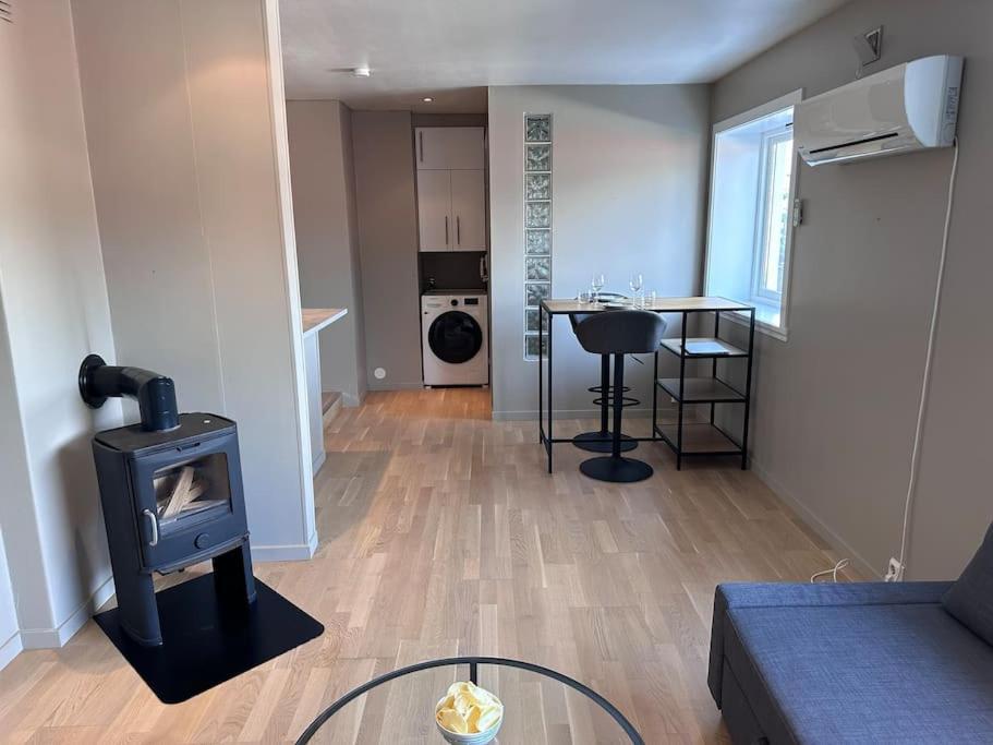 Walking Distance To Center With Private Parking Bergen