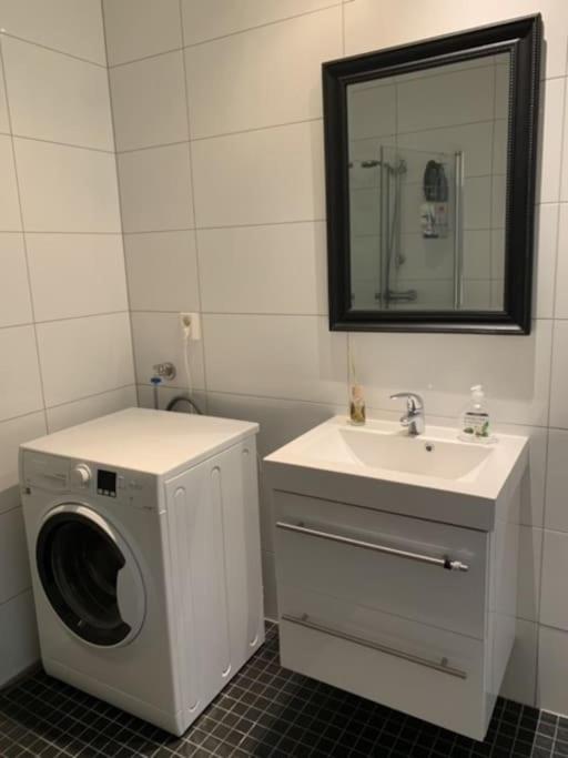 Moderne Midt I Hjertet Av Sentrum Apartment *