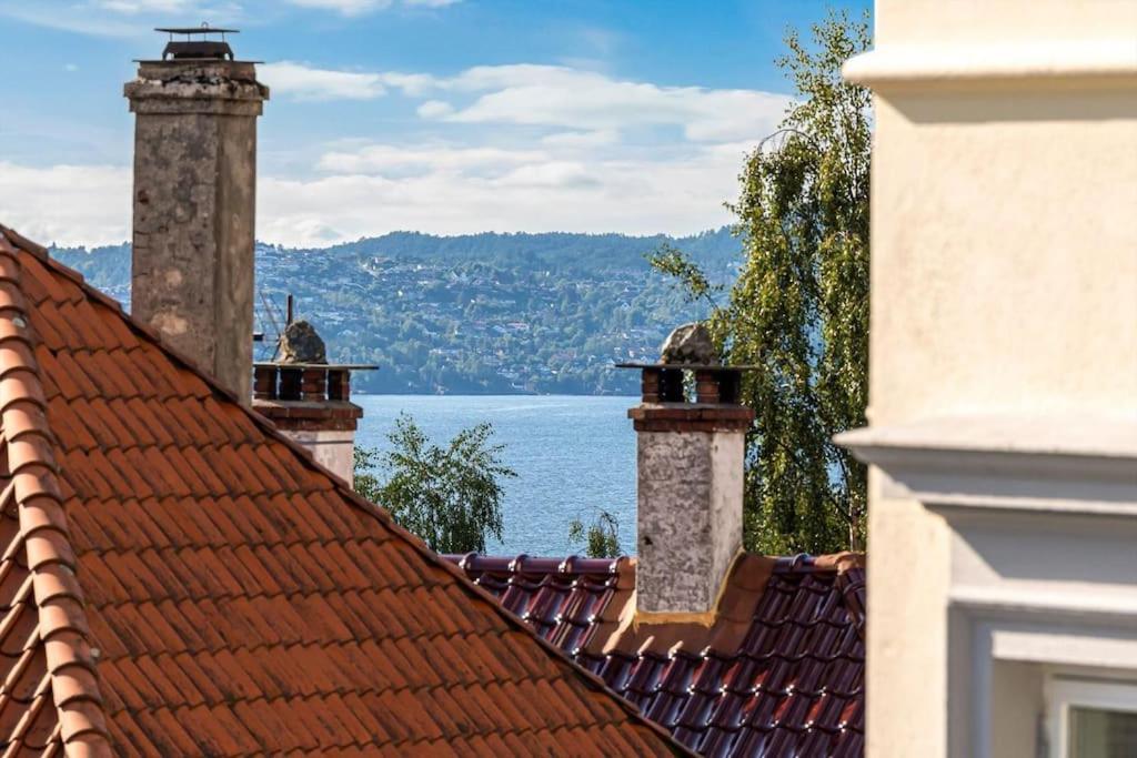 Cozy & Modern Apt In Historic Area Of Bergen! Apartment