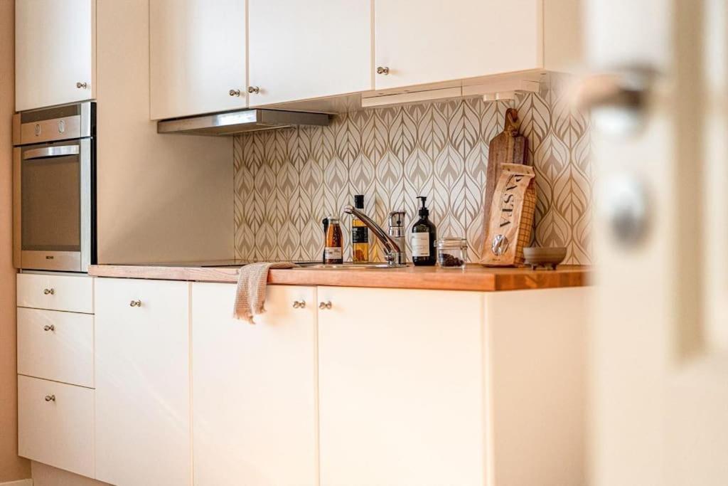 Cozy & Modern Apt In Historic Area Of Bergen! Apartment Bergen