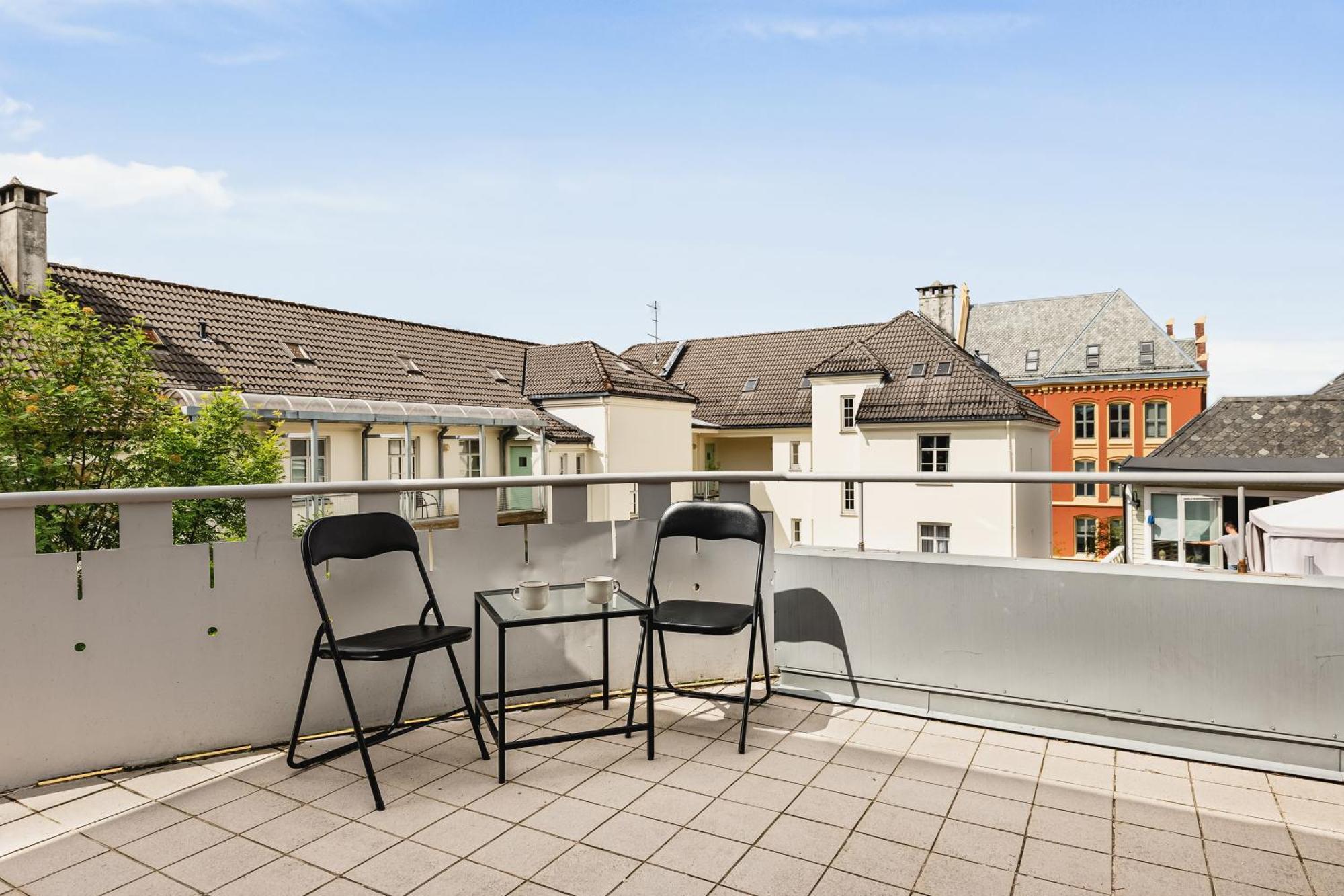 Dinbnb I Top-floor With 3x Workspaces I 350m To Harbour Bergen