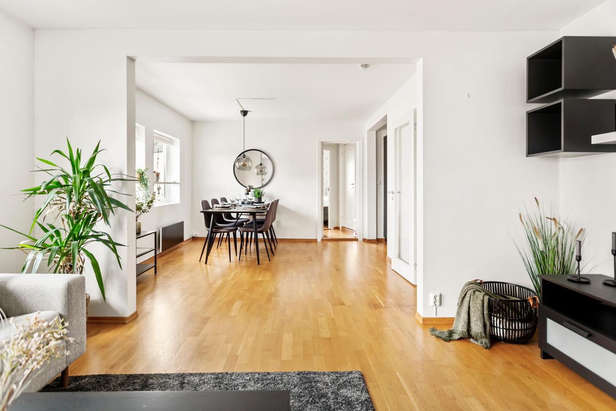 Modern And Spacious Apt In Historic Area Of Apartamento Bergen