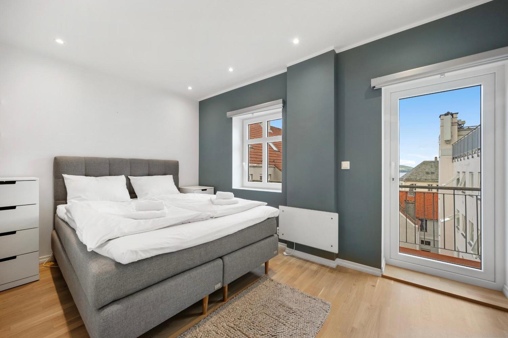 Roomsly I Next To Bryggen With Balcony Apartment