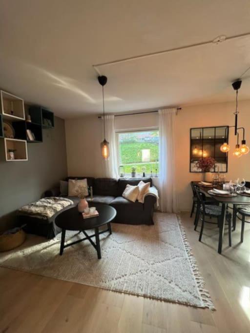 Dinbnb I 2 Balconies I Newly Renovated I Urban Location Lägenhet Bergen
