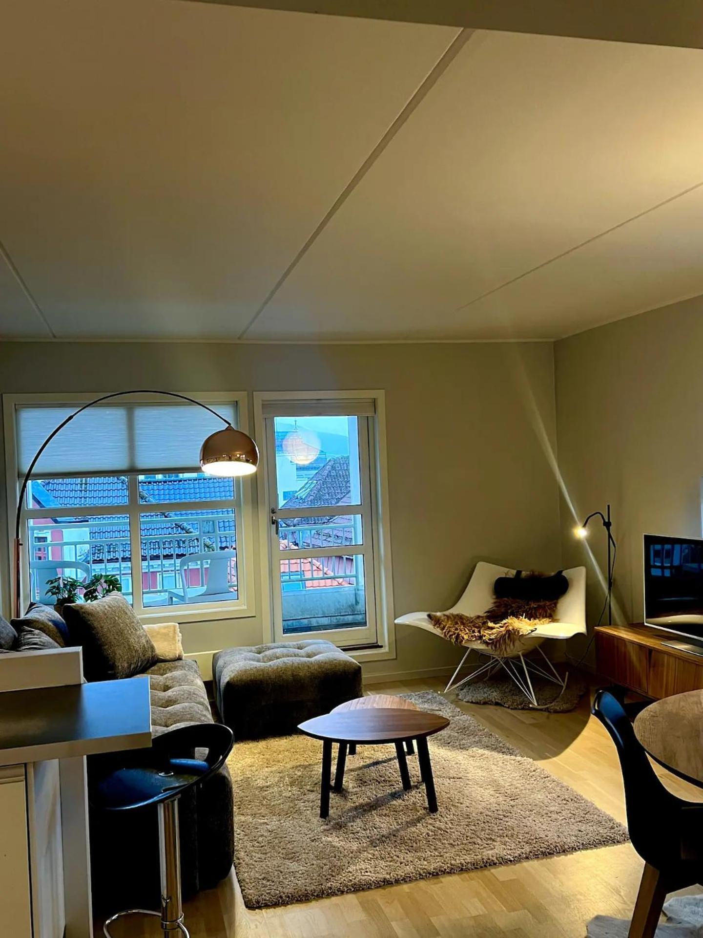 Luxurious In The Heart Of Apartment