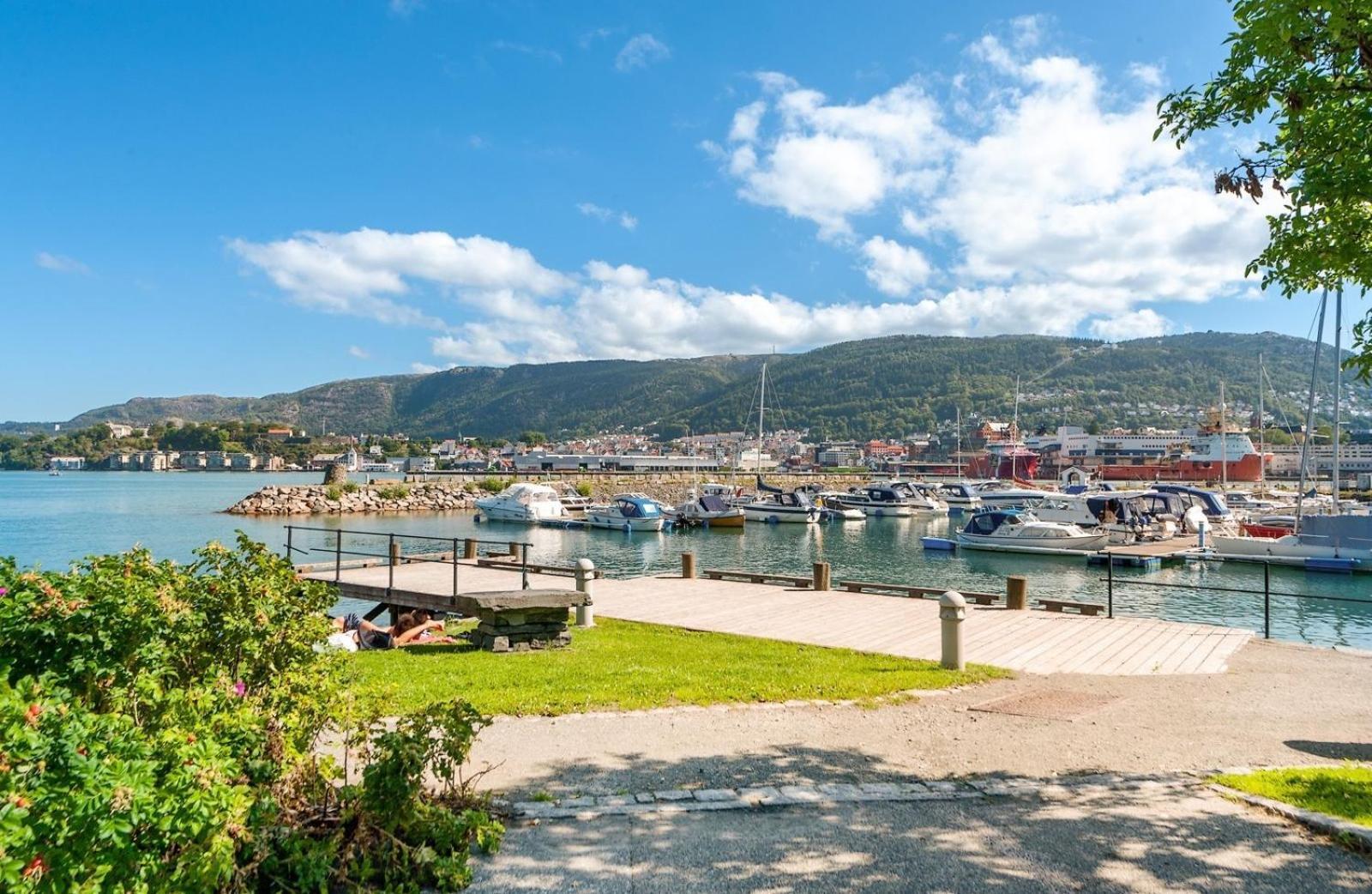 Apartamento Walking Distance To Center With Private Parking *