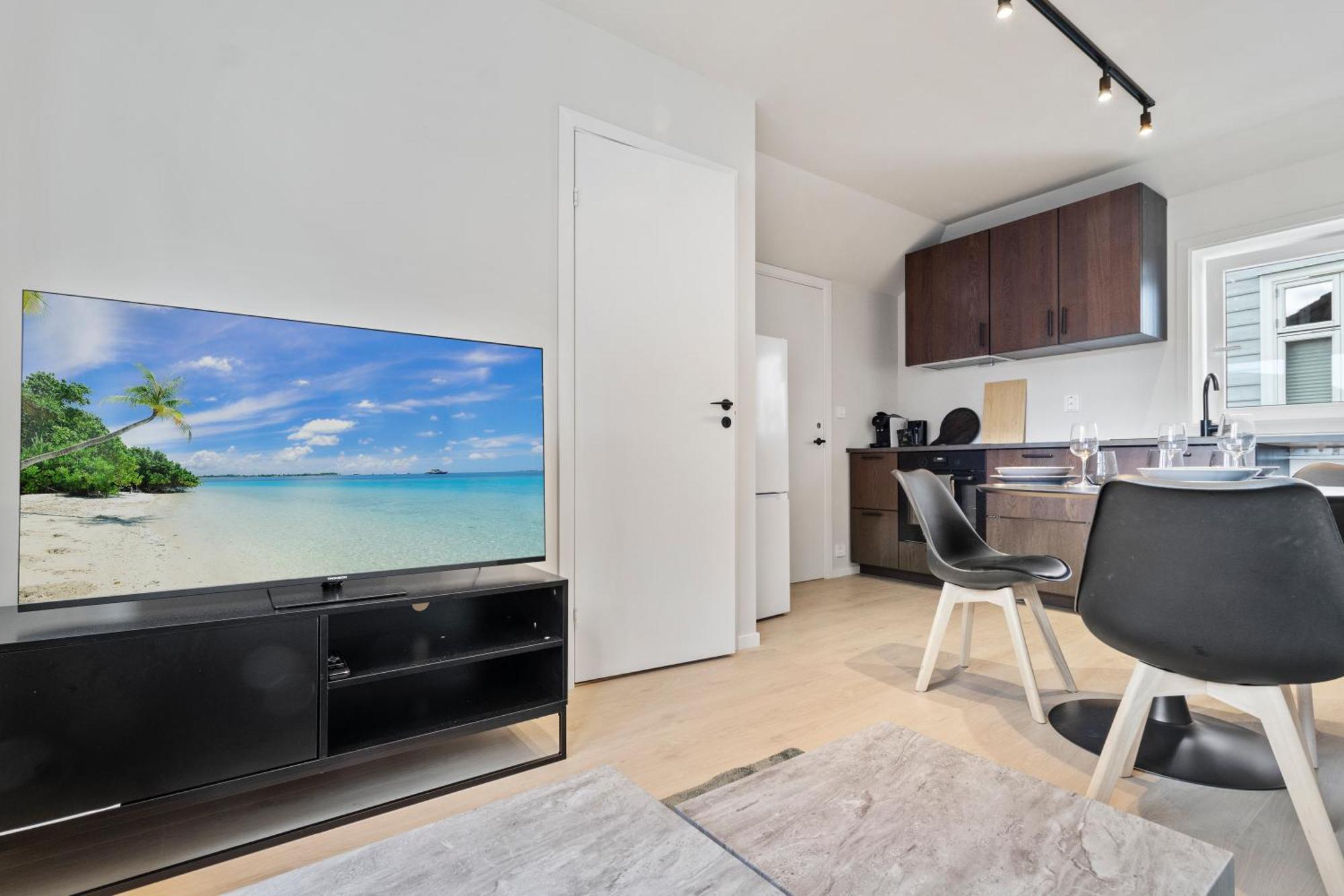 Luxury In Charming Area Leilighet