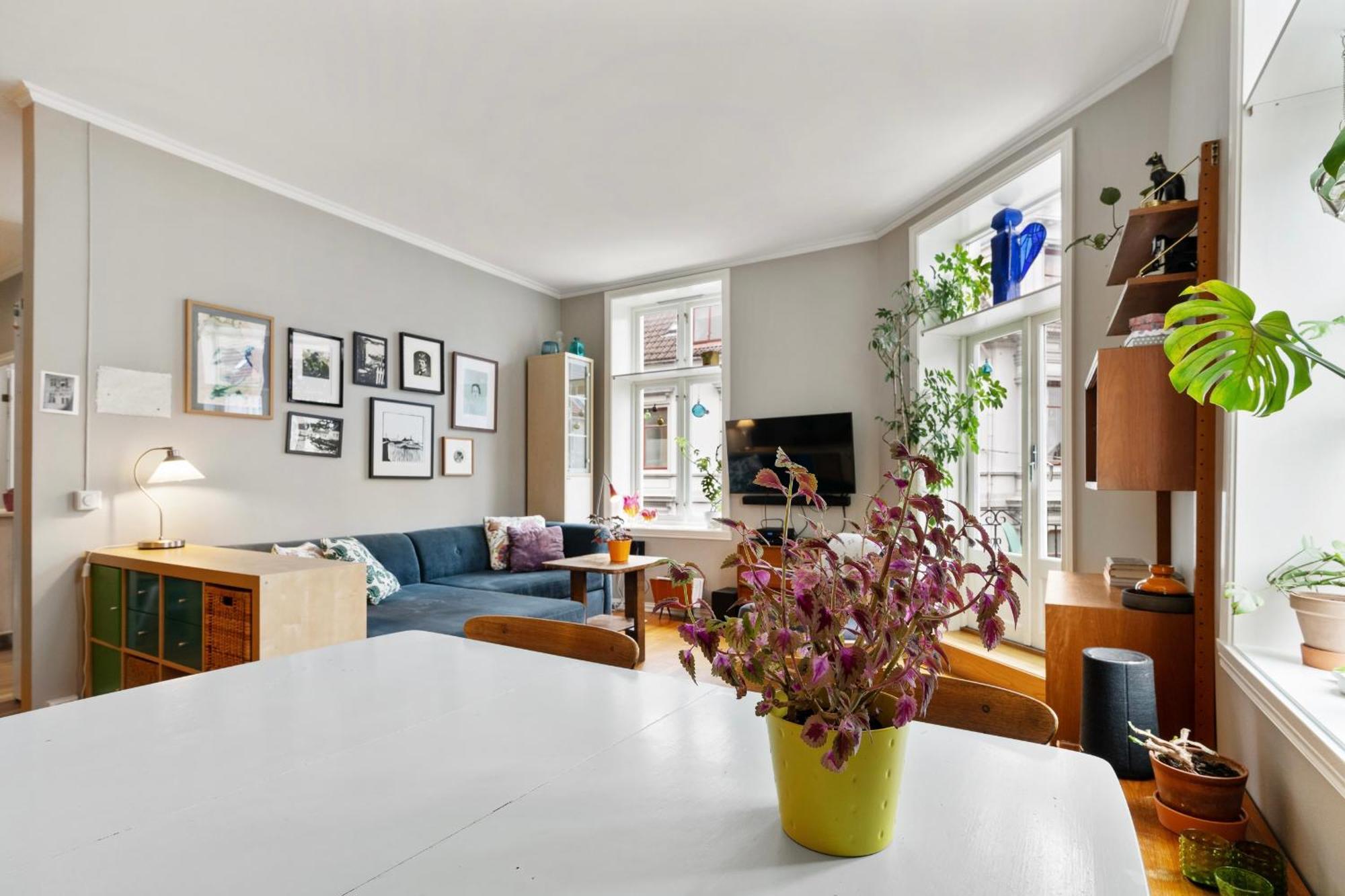 Apartment Centrally Located With Balcony