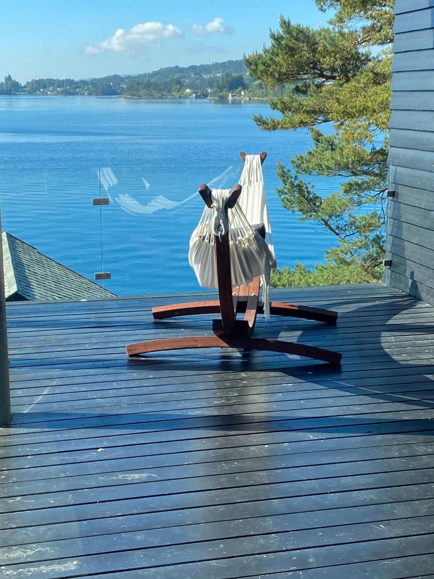 Nydelig Ved Sjoen Med Oppvarmet Basseng Villa *