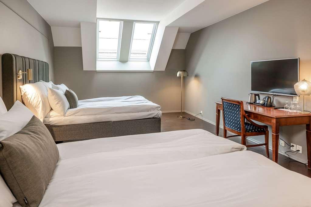 Clarion Hotel 4*