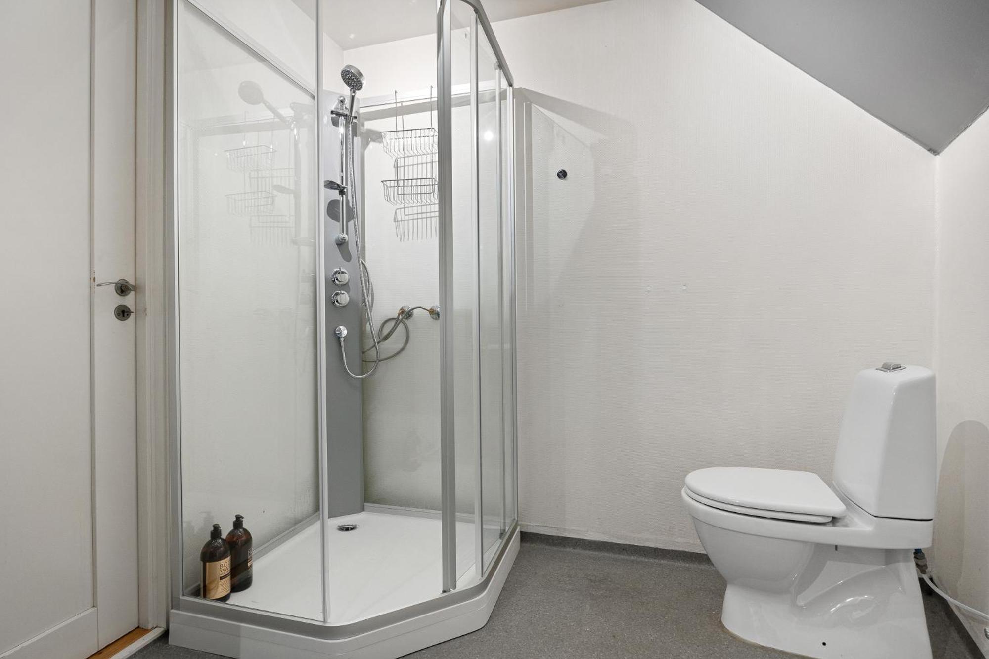 Apartment 100sqm 5br Behind Bryggen - King Beds - Family Friendly
