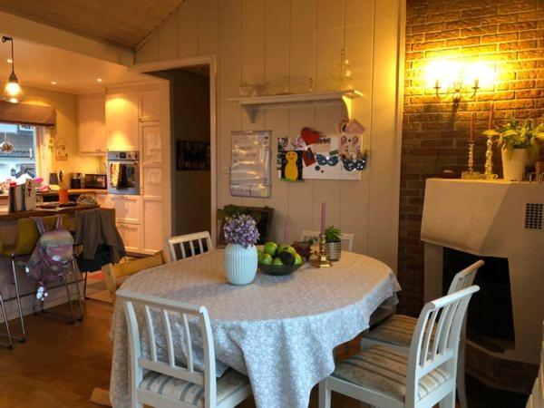 Idyllic House&garden, Urban&quiet Area, Free Car Parking Ferienhaus *