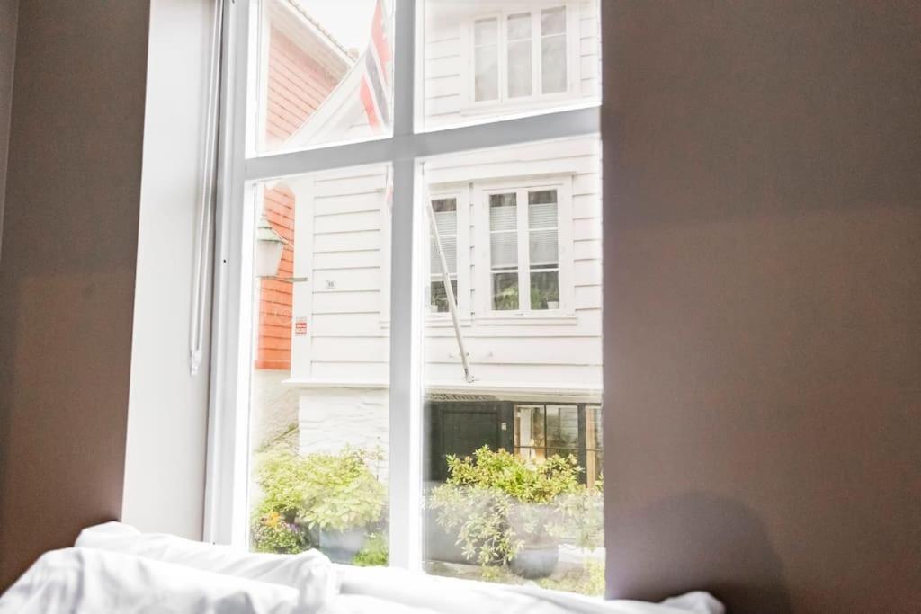 New! Modern In Historic Area Of Bergen!