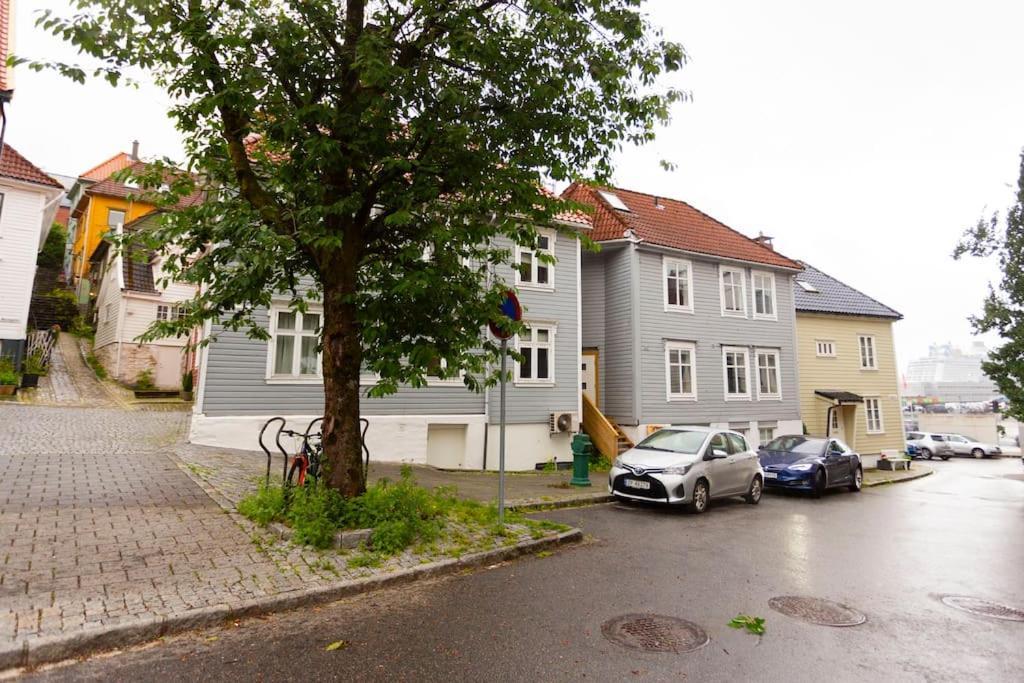 Apartment New! Modern In Historic Area Of Bergen! Bergen