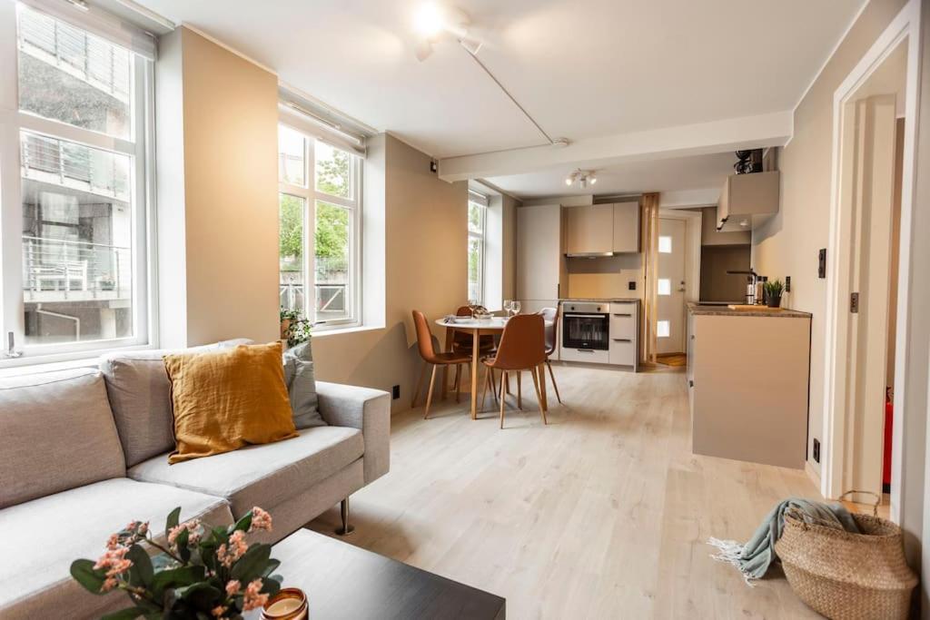 New! Modern In Historic Area Of Bergen! Bergen