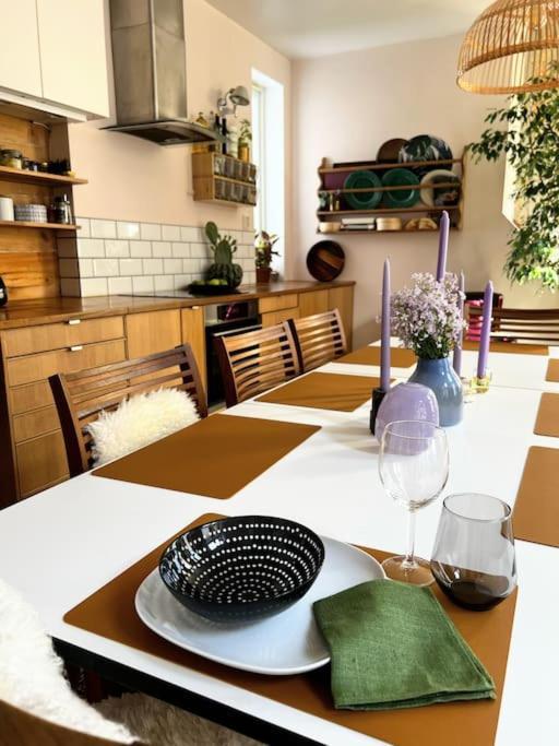 Spacious Historical Art Oasis In The Center * Bergen