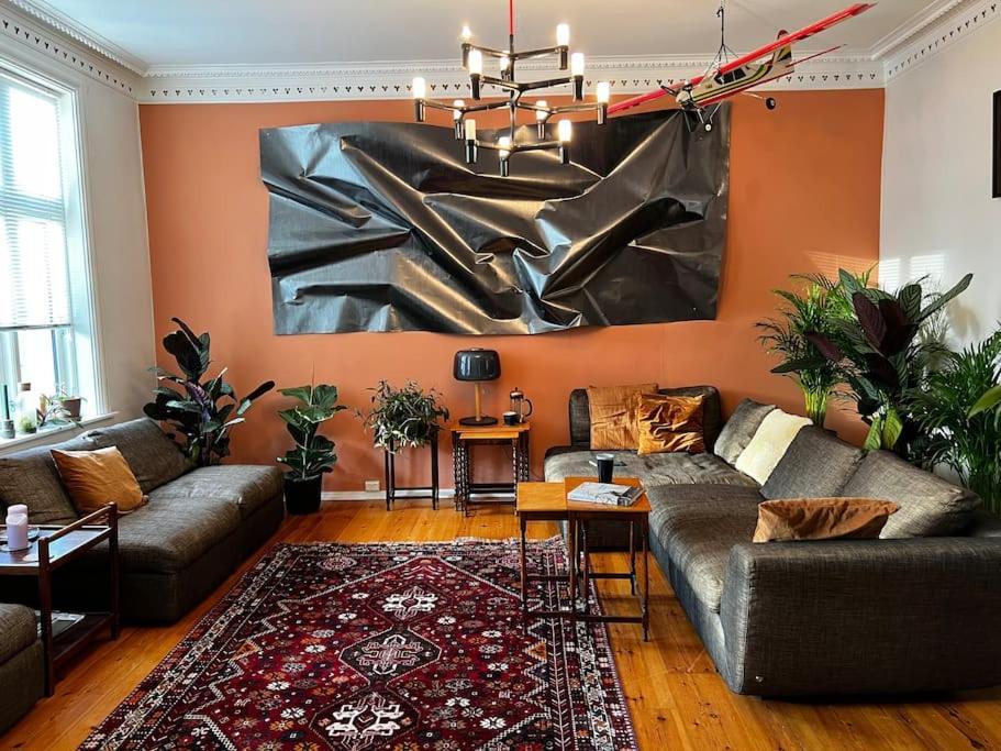 Apartment Spacious Historical Art Oasis In The Center Bergen