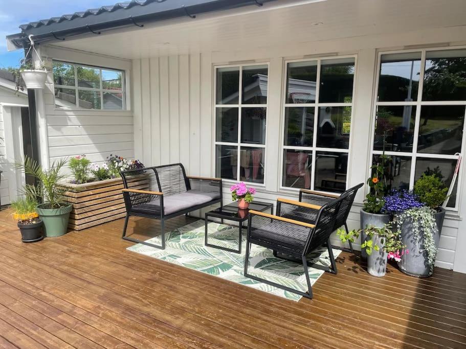 Large With A Lovely Garden, Perfect For Families! Bergen
