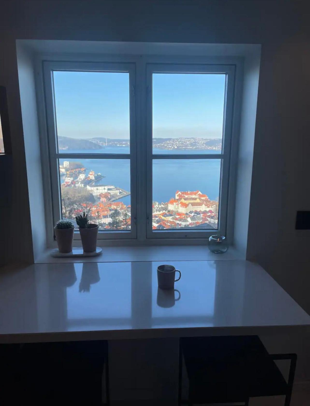 Unique With Fantastic Views Bergen
