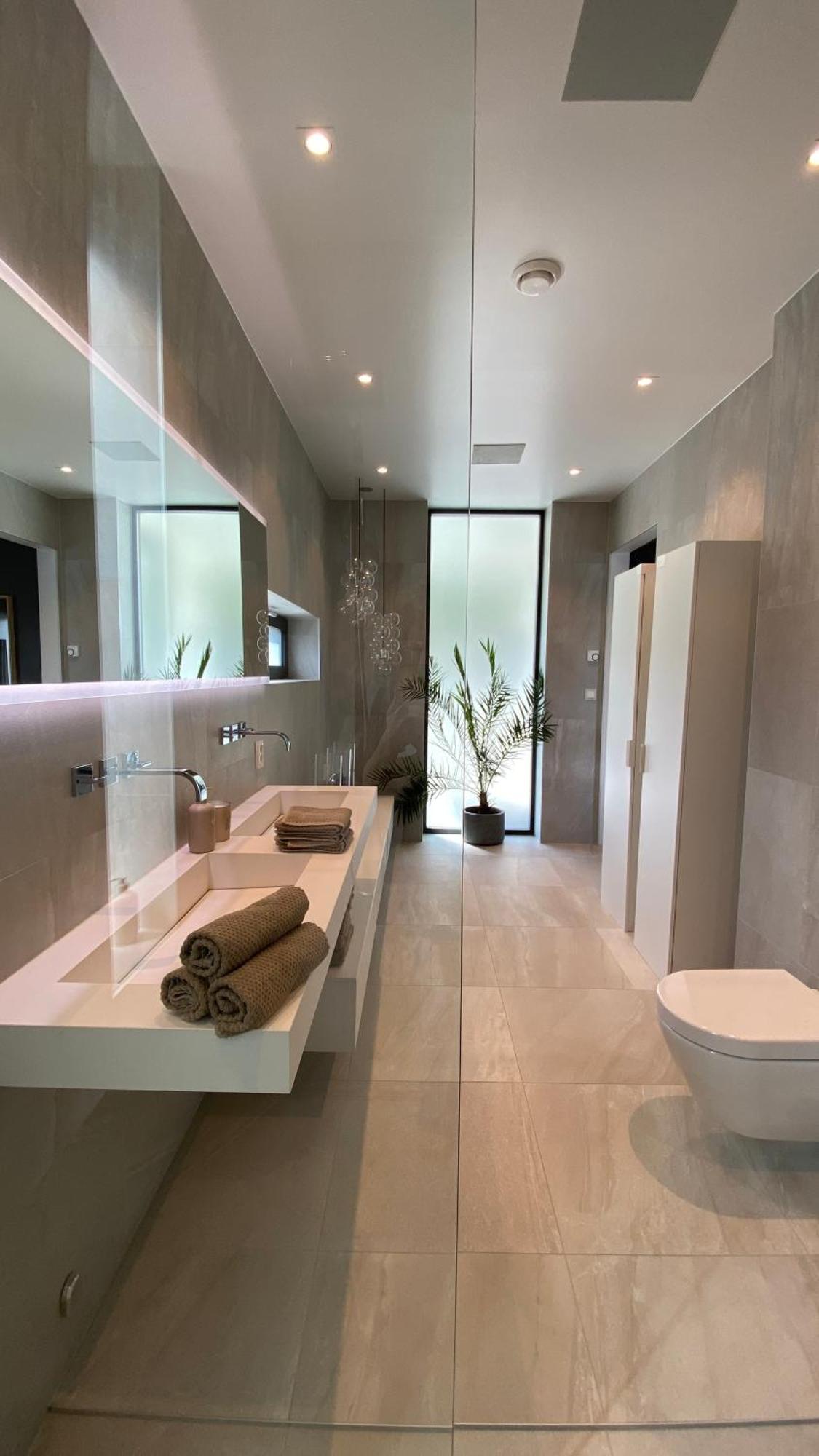 Ea Villa *