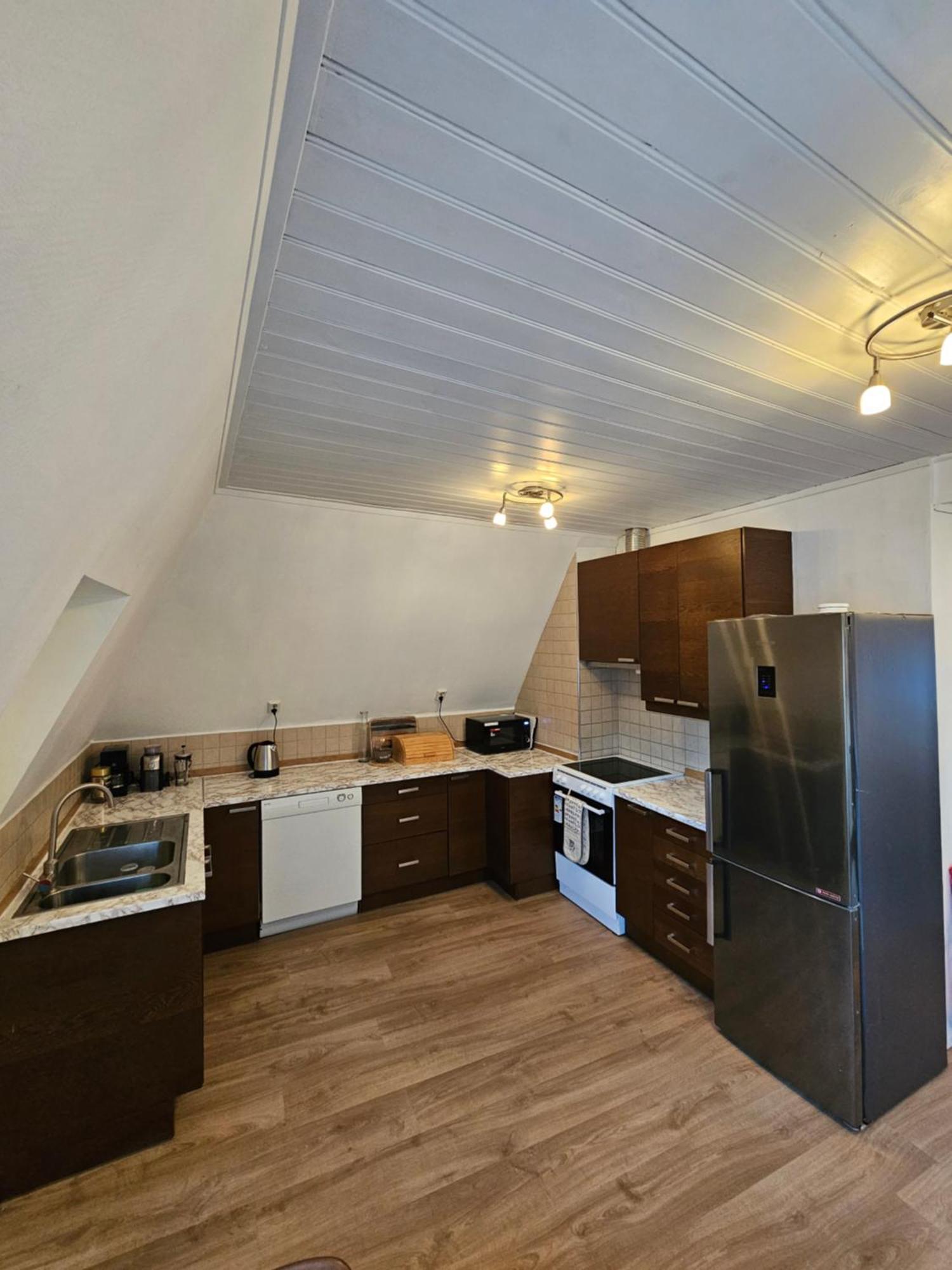 3 Bedroom In Heart Of Appartement Bergen