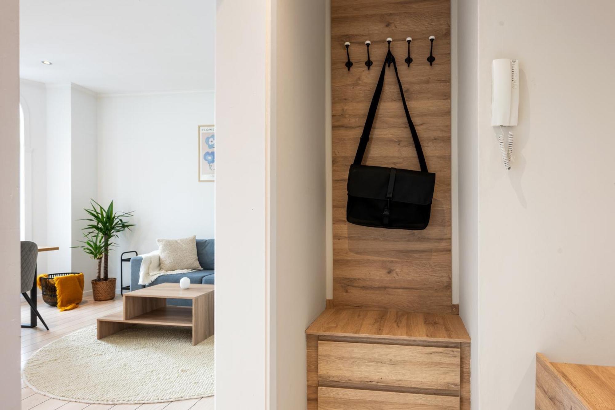 Appartement Modern Downtown With Great Views *