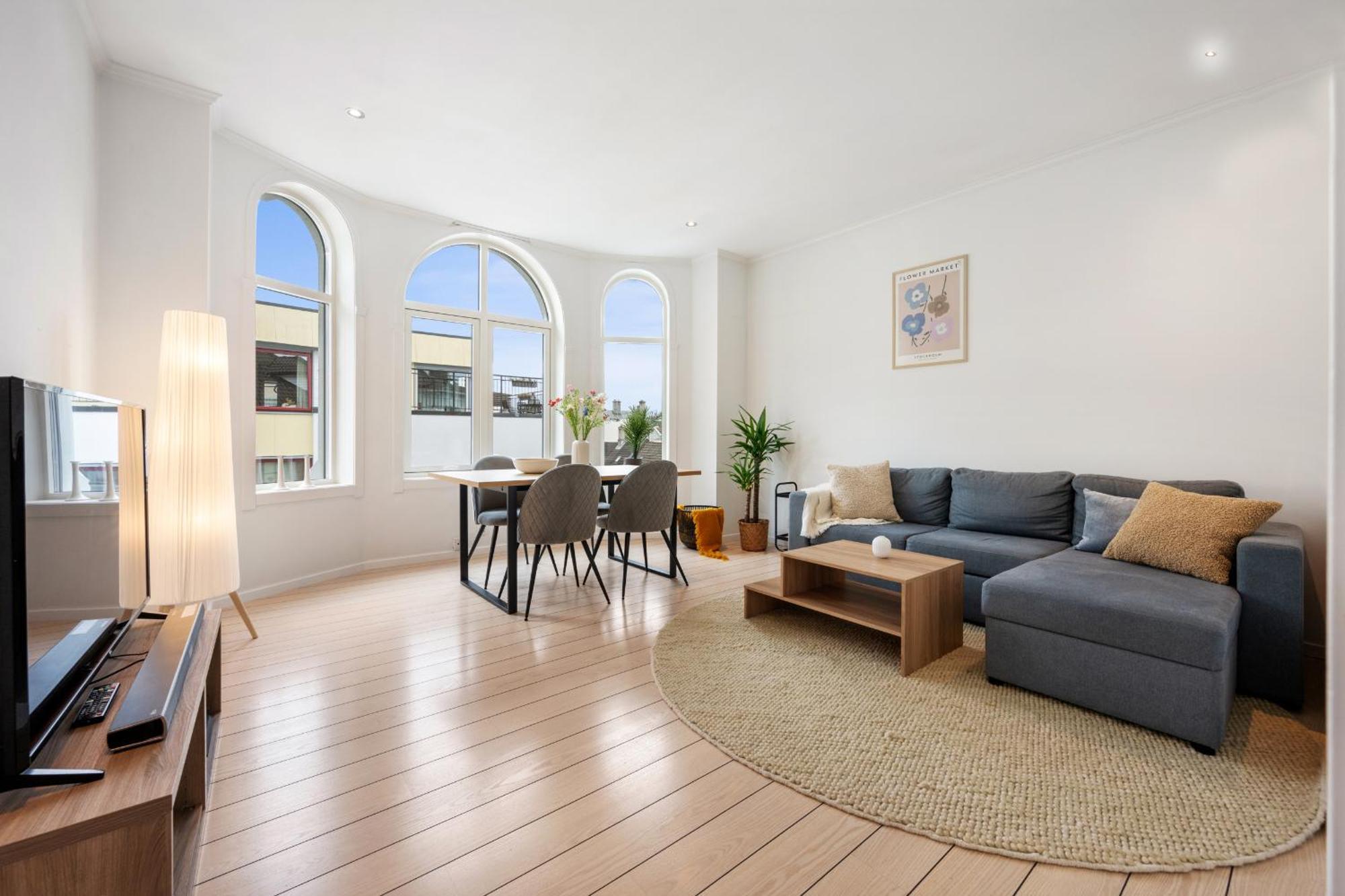 Appartement Modern Downtown With Great Views *