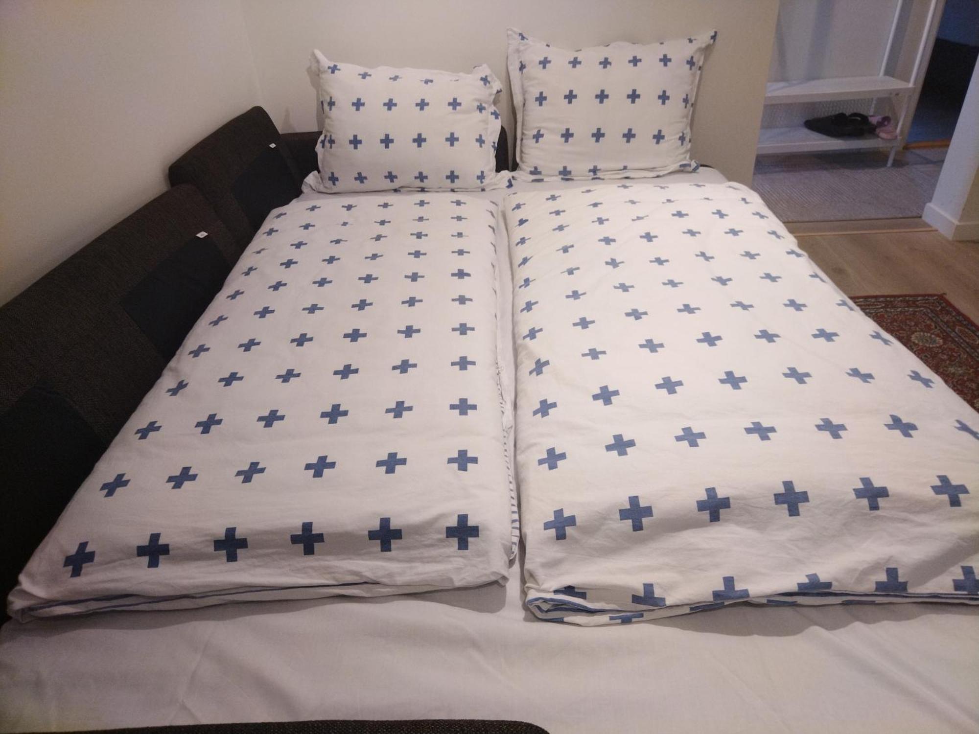 Kjellerleilighet I Fana Til Leie-med Gratis Parkering Og Mange Kollektiv Reisemuligheter Apartment