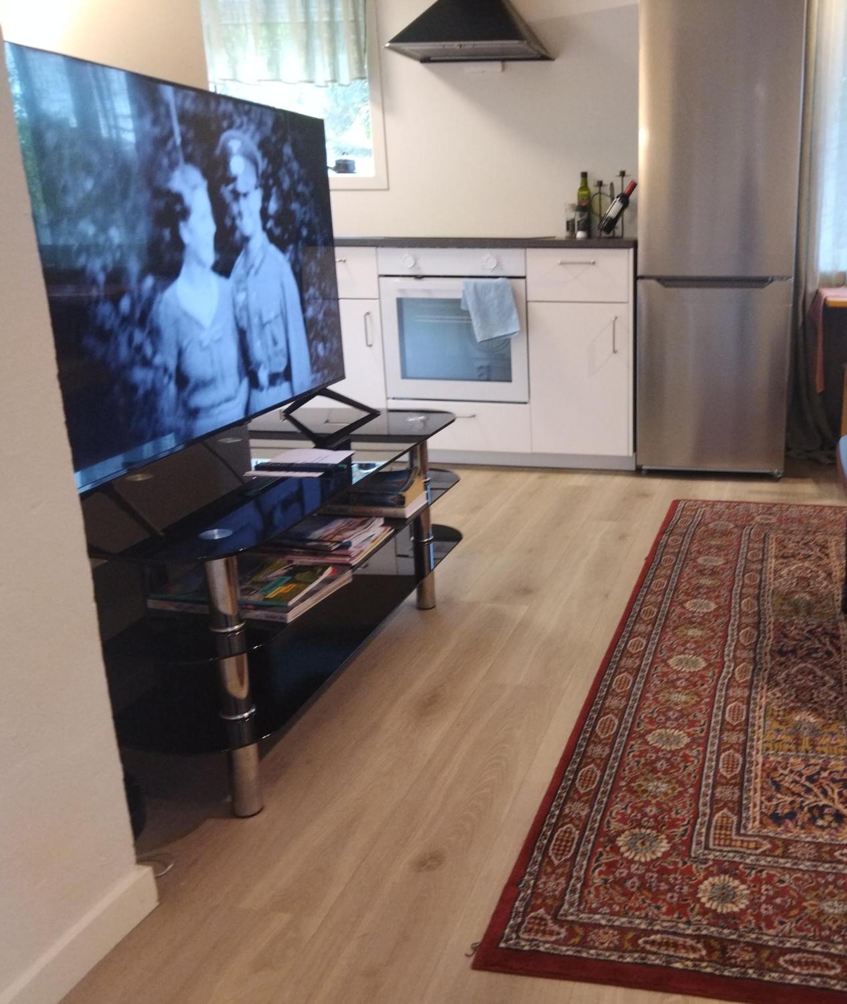 Kjellerleilighet I Fana Til Leie-med Gratis Parkering Og Mange Kollektiv Reisemuligheter * Bergen