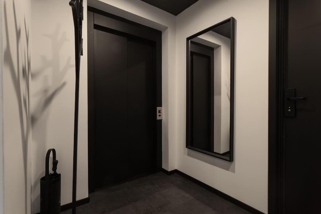 Apartamento Penthouse 250m From Citycenter I Privat Balcony *