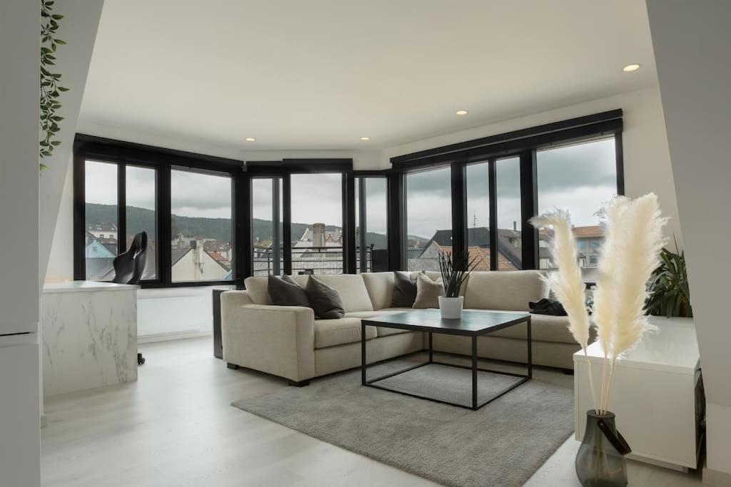 Apartamento Penthouse 250m From Citycenter I Privat Balcony