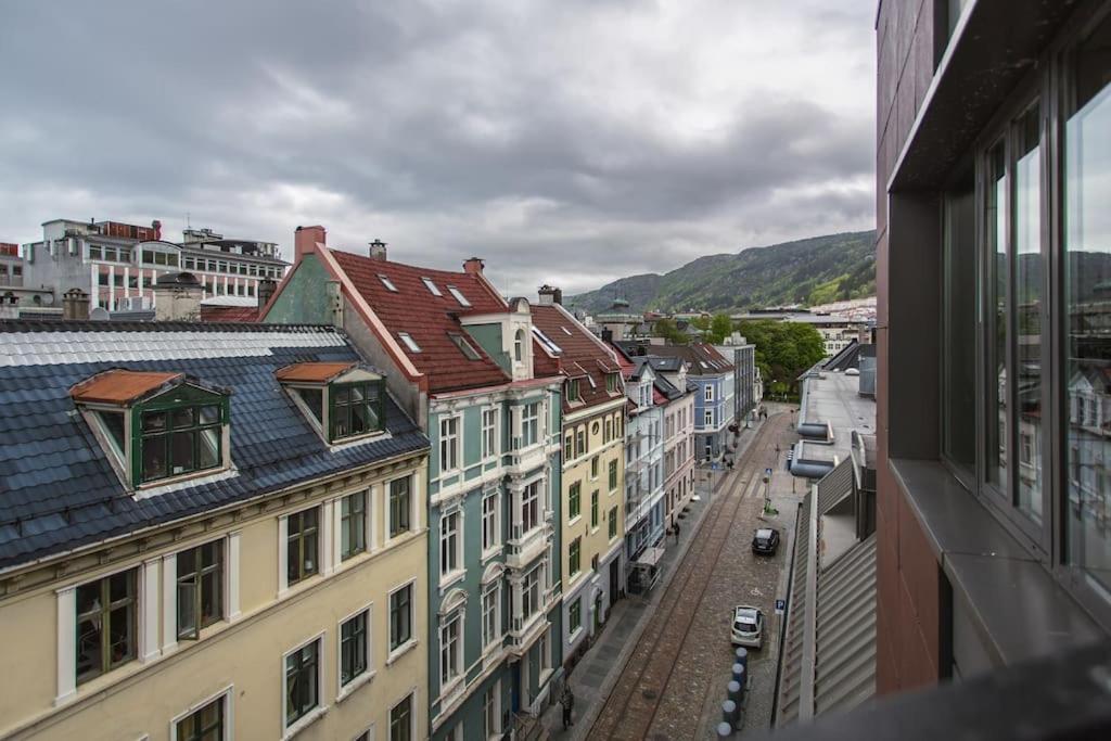 Apartamento Penthouse 250m From Citycenter I Privat Balcony