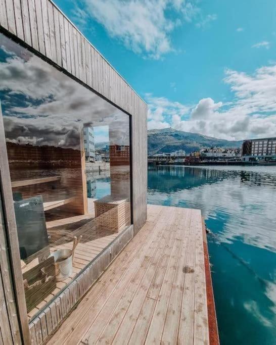 With Loft & Window Balcony, Free Parking Bergen