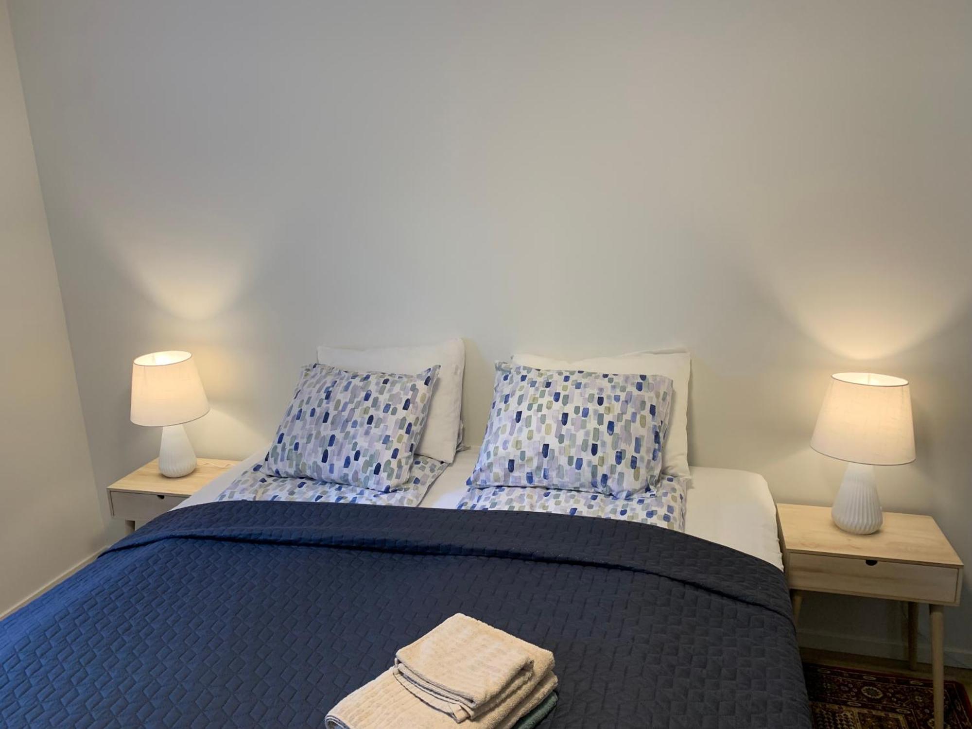 Apartment Moderne Og Fullt Utstyrt 3-rom Hageleilighet Sentrum Naer *