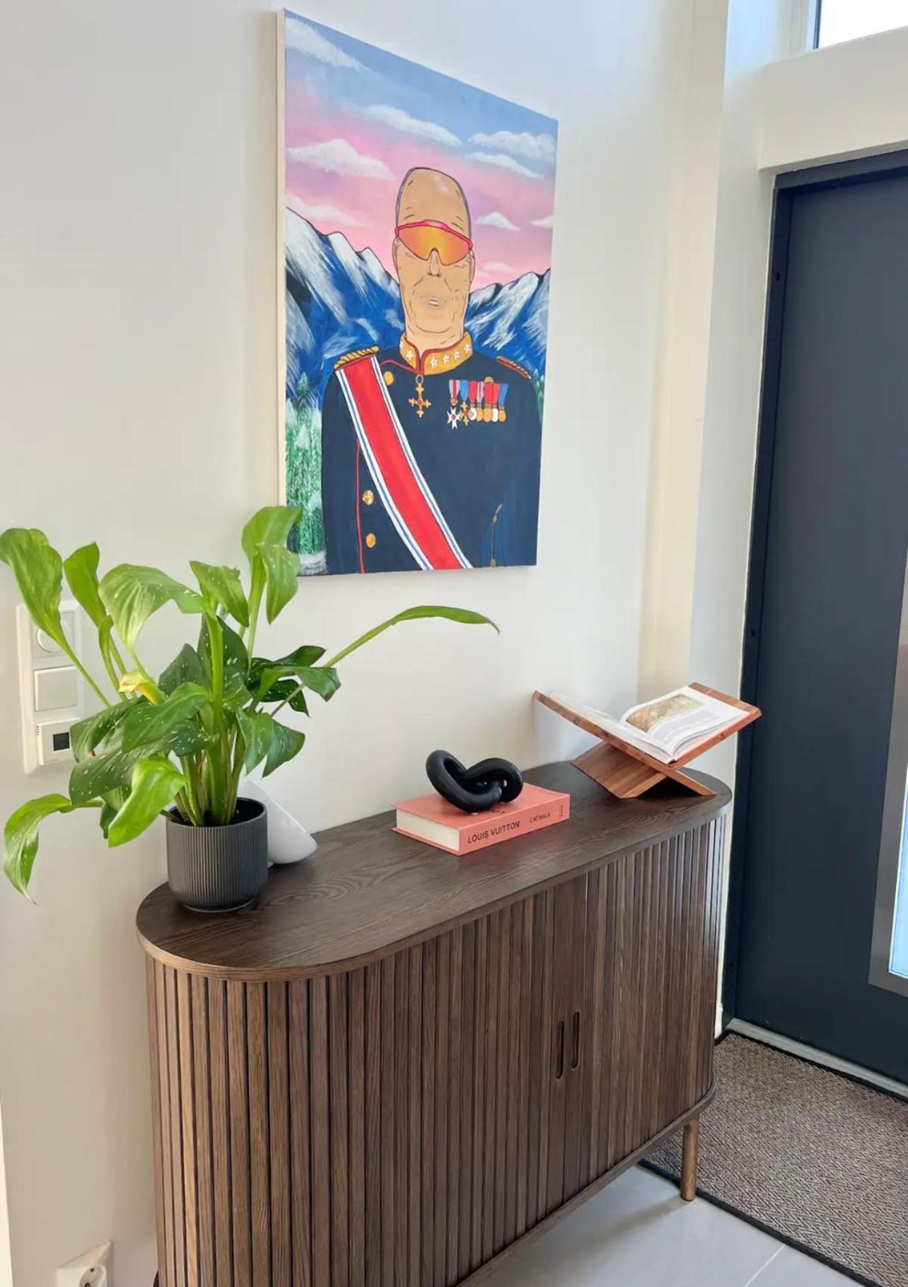 Sentrumsnaer Ved Sjoen! Fast Parkering Apartment