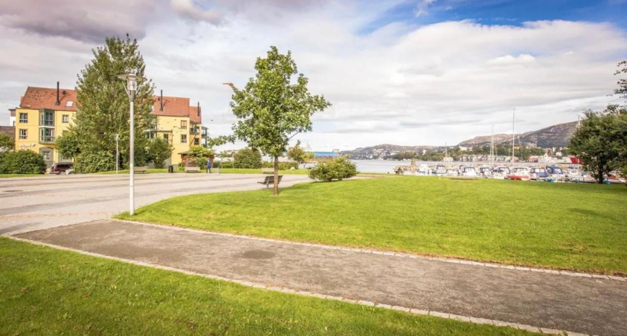 Sentrumsnaer Ved Sjoen! Fast Parkering Apartment Bergen