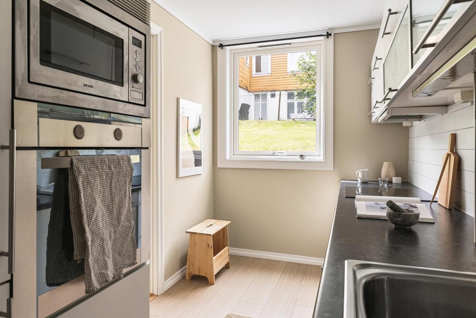 Apartment Sentral Med Parkering Og Peis *