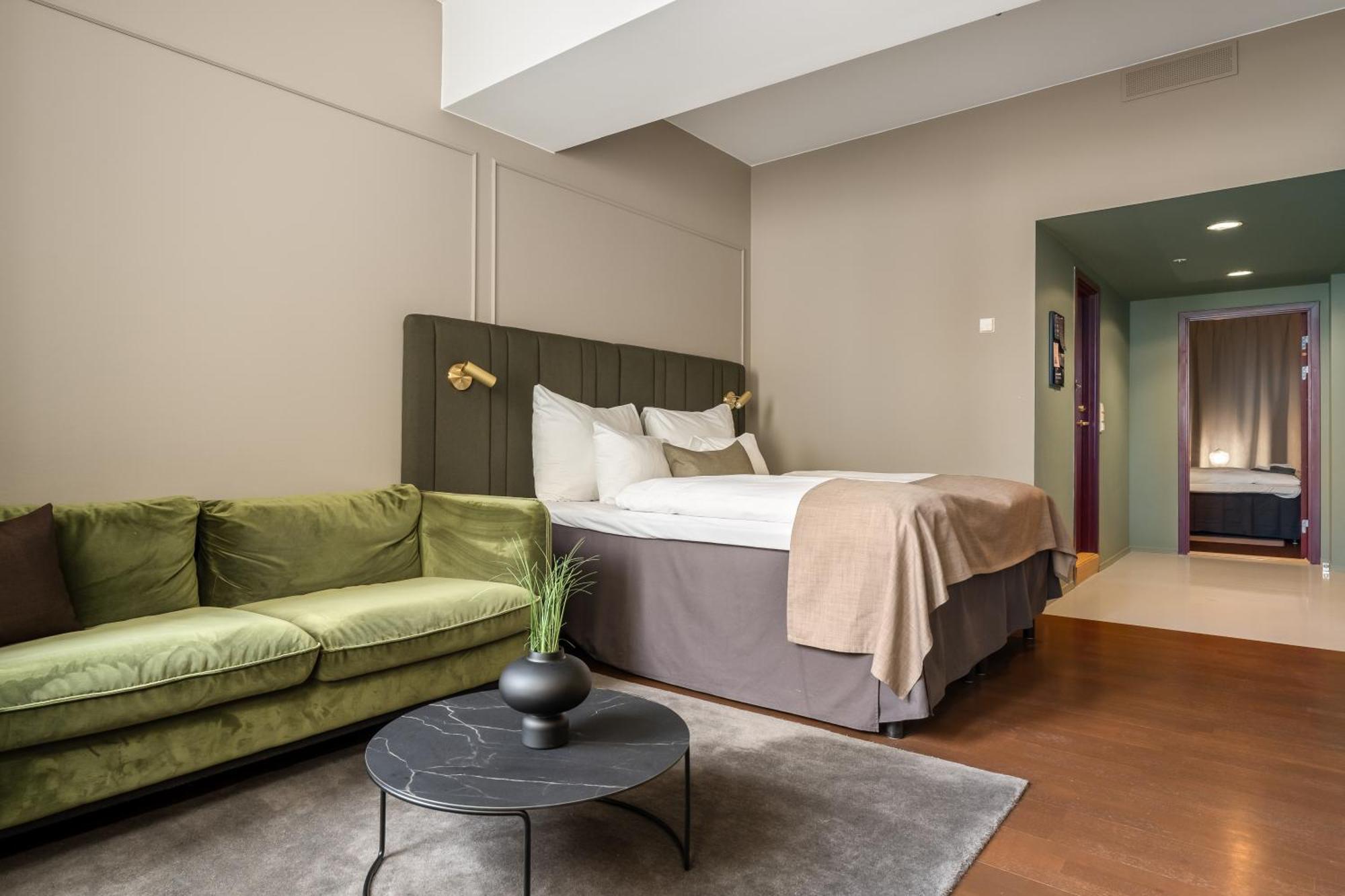 Clarion 4*