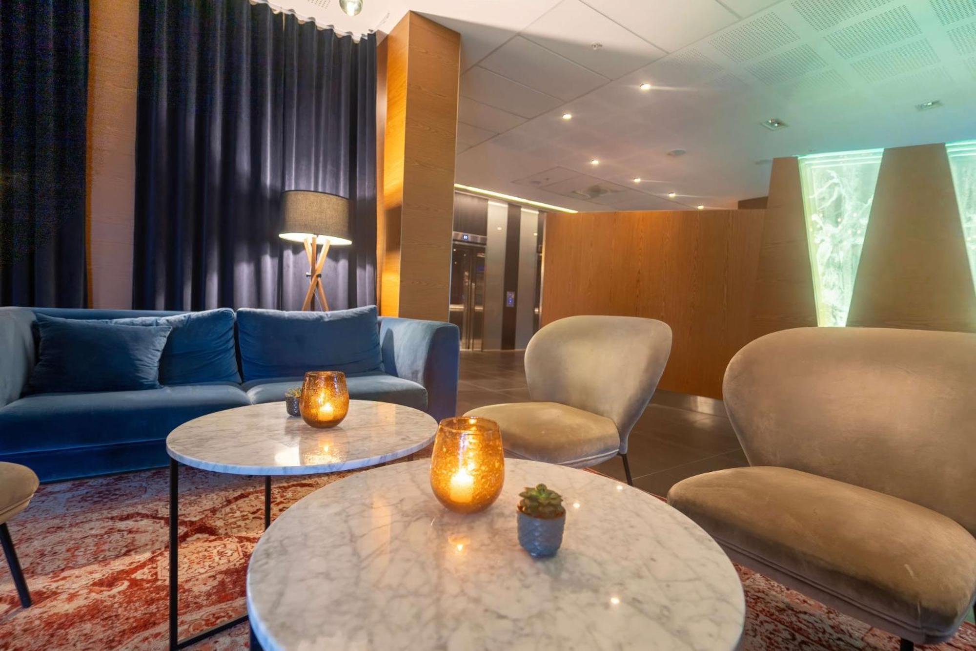 Radisson Blu Royal Hotel, Hotel