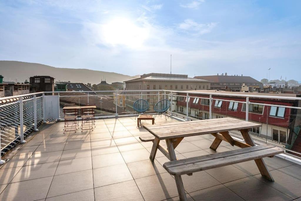 Apartment Flat In House With Outstanding Roof Terrace