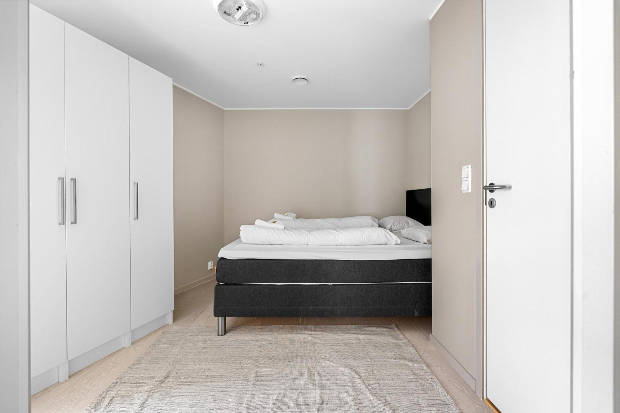 L Urban - Spacious With Private Terrace Apartment Bergen