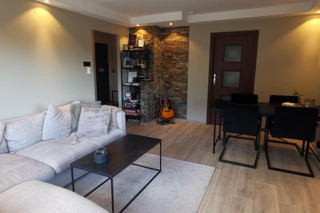 Koselig Naer Sentrum Apartment *